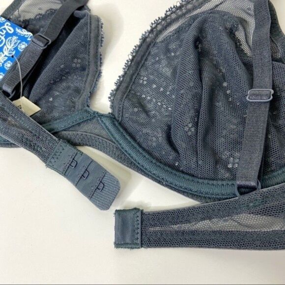 NEW Free People Intimately Embrace Lace Triangle Bra Storm 32C - Picture 8 of 14